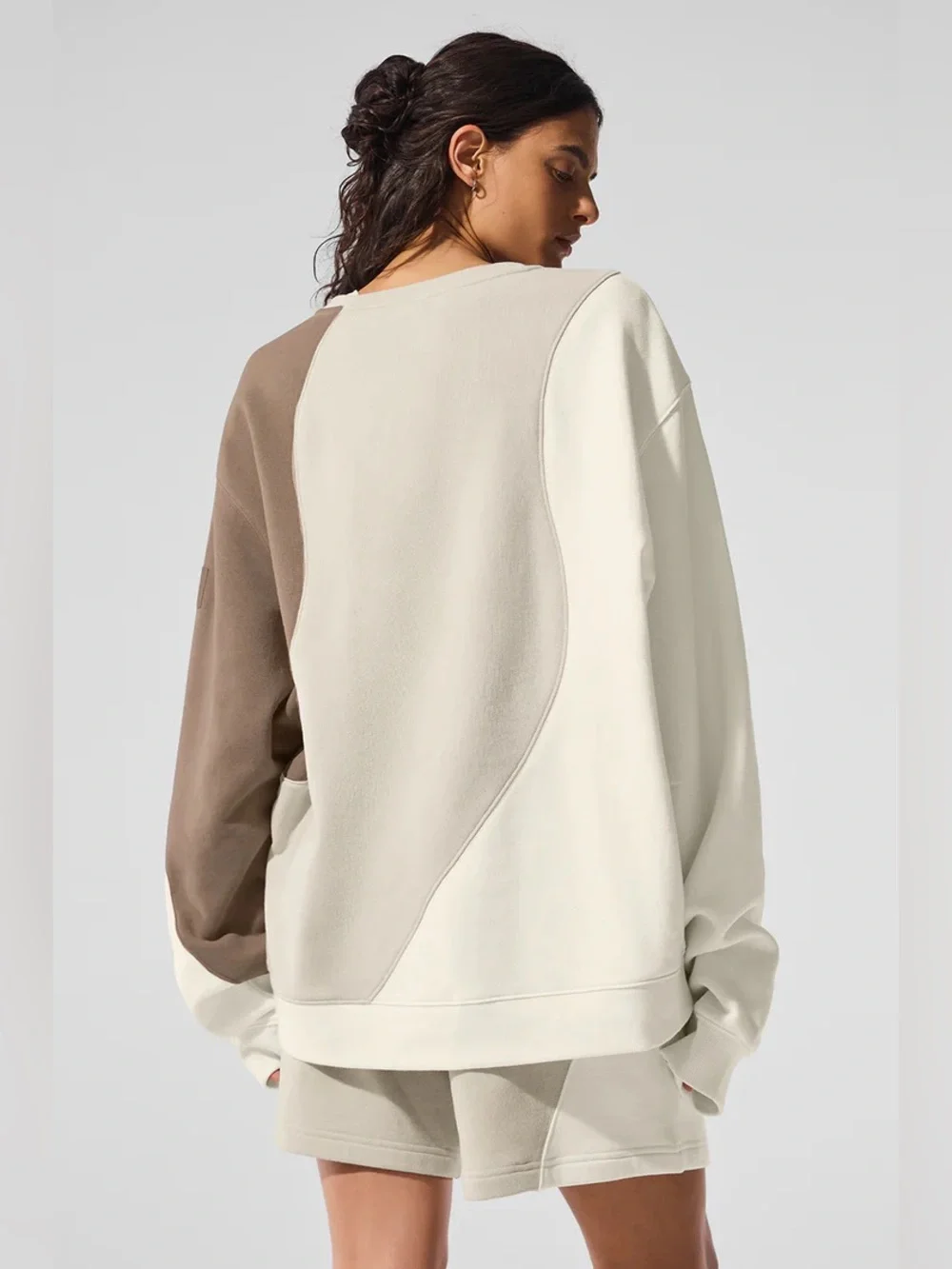 Alo Make Waves Crew Neck Pullover In Ivory/Bone/Gravel Size S